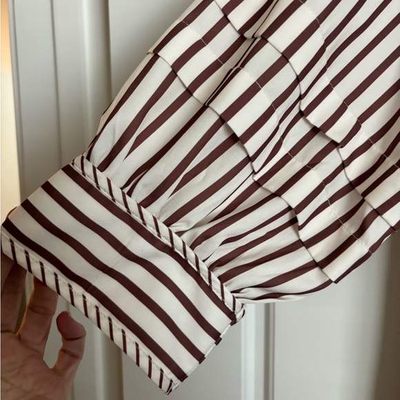 Cicy Bell Striped Ruffle Yoke Blouse - Cream & Brown LIKE NEW Large - Picture 4 of 4